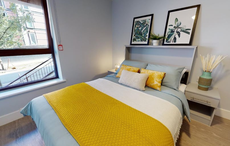 Platinum 1 Bed, iQ Fountainbridge, 114 Dundee Street, Haymarket, Edinburgh - Image 1