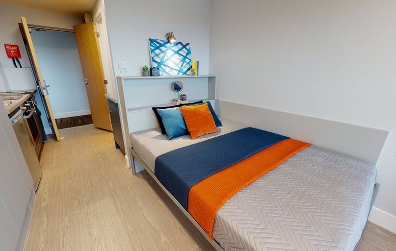 Bronze Studio, iQ Grove, 69 Grove Street, New Town, Edinburgh - Image 1