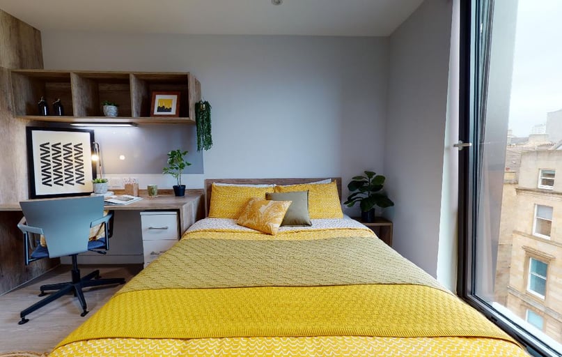 Bronze Studio, iQ Elgin Place, 240 Bath Street, City Centre, Glasgow - Image 1