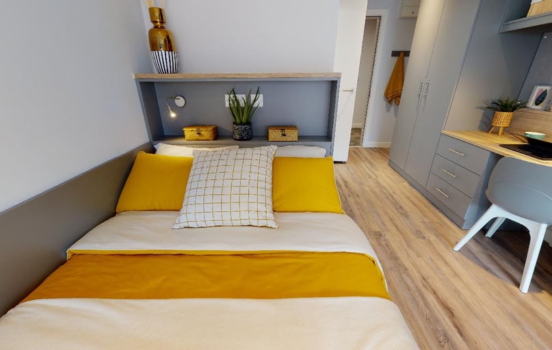 Copper Studio, iQ Altus House, Tower House Street, City Centre, Leeds - Image 1