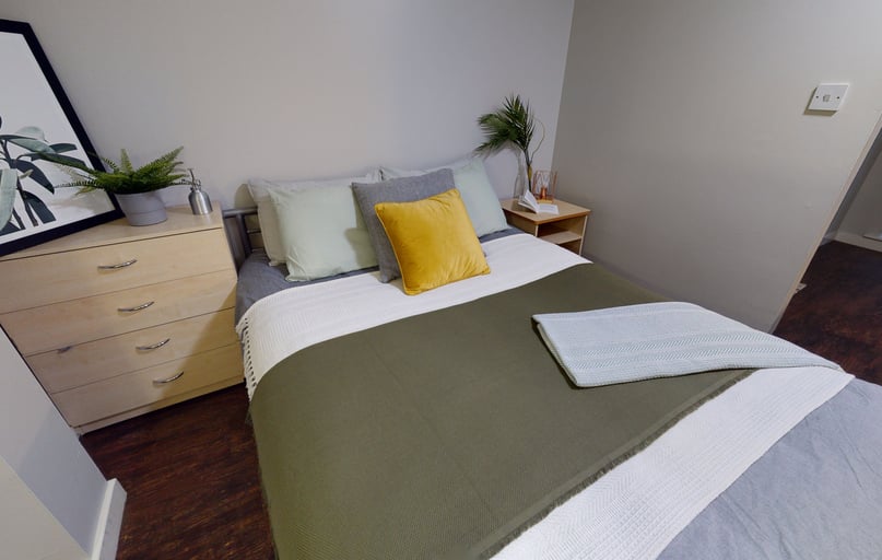1 Bed Apartment, iQ Grosvenor House, 21-23 Newarke Street, City Centre, Leicester - Image 1
