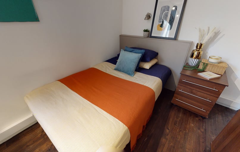 Townhouse Studio, iQ Grosvenor House, 21-23 Newarke Street, City Centre, Leicester - Image 1