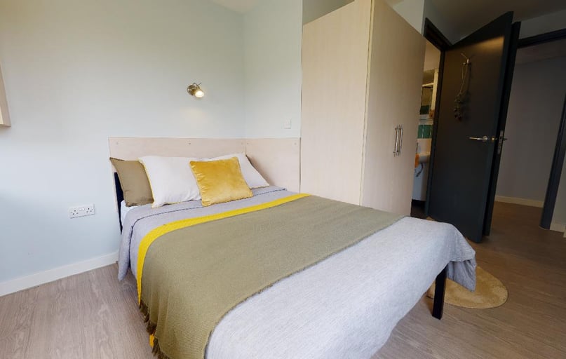 Bronze En Suite Plus, iQ Pavilions, Pavilions Student Village, Ruston Way, Lincoln - Image 1