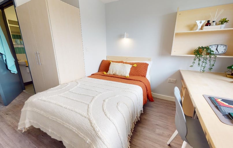 Copper En Suite Plus, iQ Pavilions, Pavilions Student Village, Ruston Way, Lincoln - Image 1