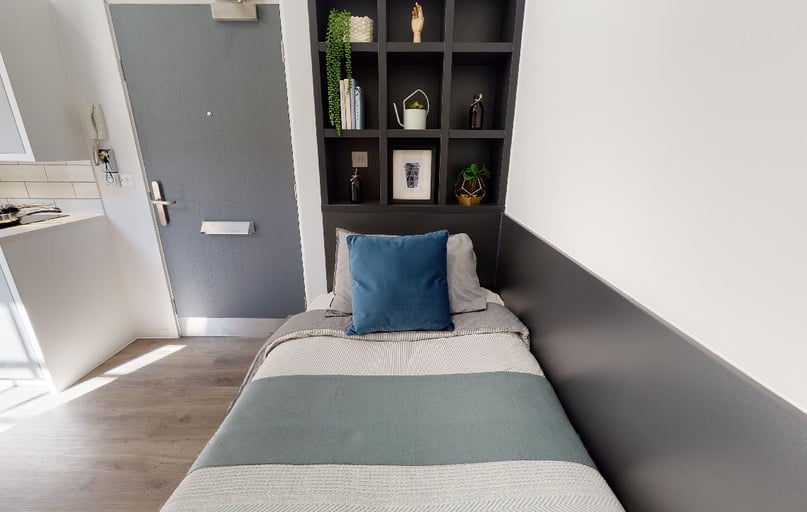 Bronze Studio, iQ Bloomsbury, 200 Euston Road, Bloomsbury, London - Image 1