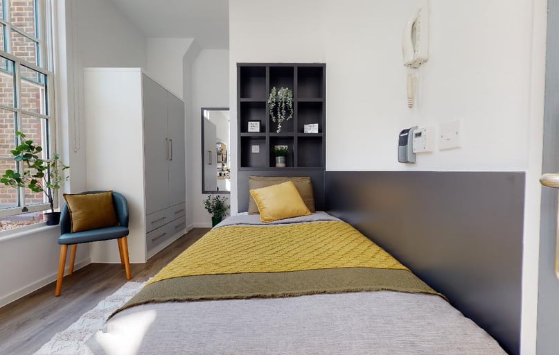 Bronze Studio Plus, iQ Bloomsbury, 200 Euston Road, Bloomsbury, London - Image 1