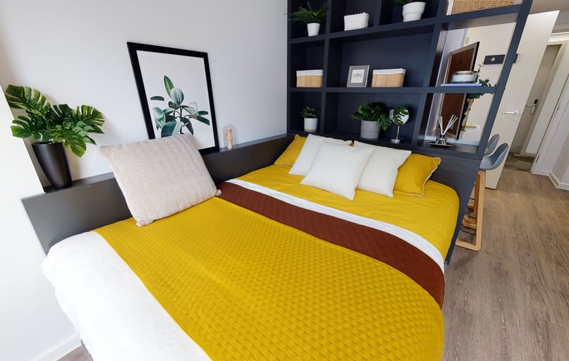 Gold Studio Plus, iQ Bloomsbury, 200 Euston Road, Bloomsbury, London - Image 1