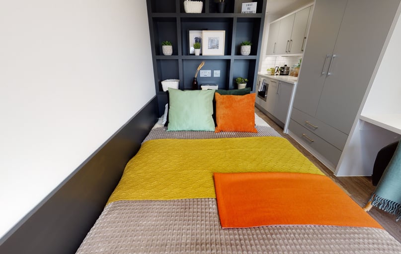 Silver Studio Plus, iQ Bloomsbury, 200 Euston Road, Bloomsbury, London - Image 1