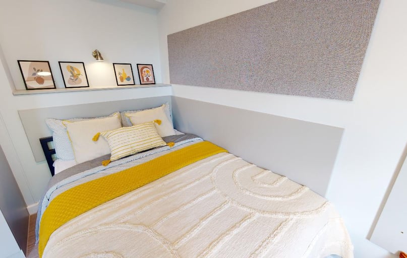 Bronze Studio, iQ Tufnell House, Station Road / Huddleston Road, Tufnell Park, London - Image 1