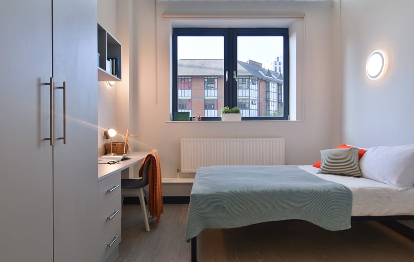 2 Bed Apartment, iQ Exchange, 143 Lower Parliament Street, City Centre, Nottingham - Image 1