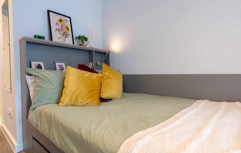 Silver En Suite Plus, iQ Nelson Court, 2 Nelson Street, City Centre, Nottingham - Image 1