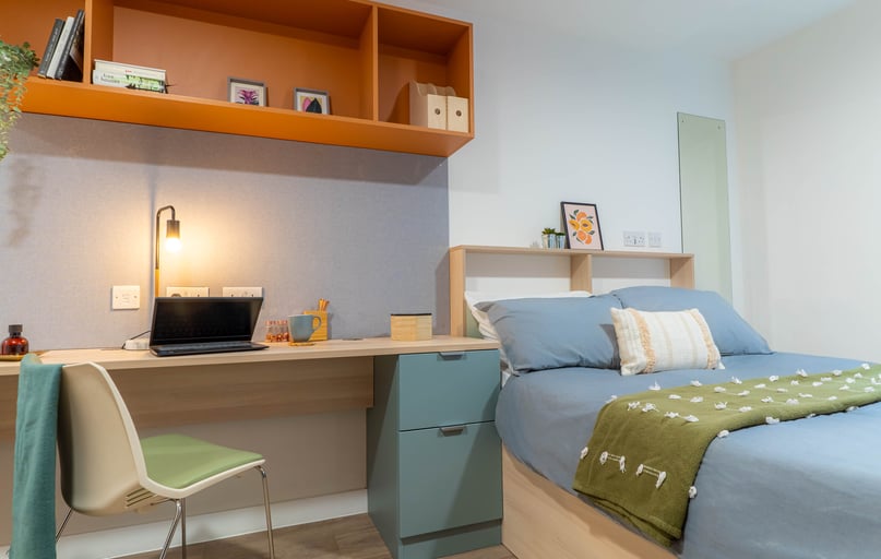 Gold Studio, iQ Signal Place, 10 Traffic Street, City Centre, Nottingham - Image 1