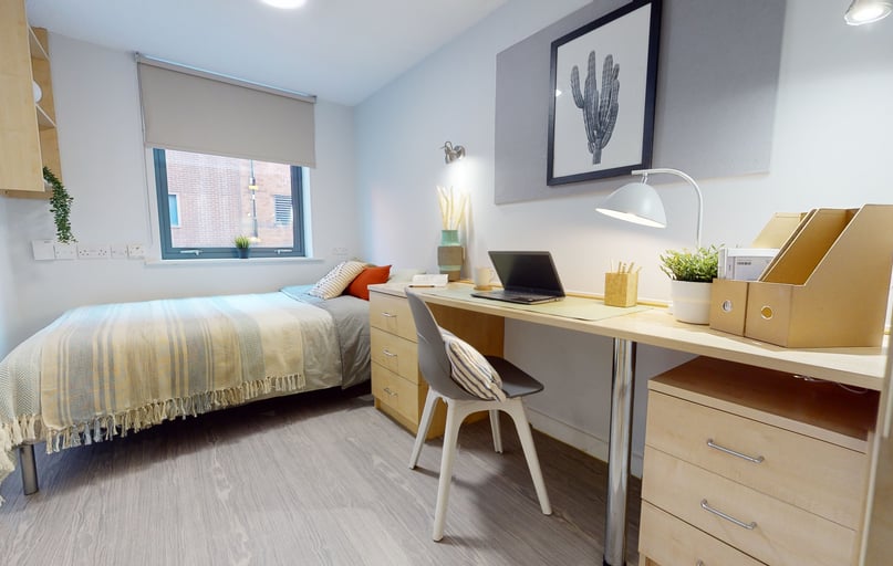 Bronze En Suite-2627, iQ Brocco, Upper Allen Street/Edward Street, City Centre, Sheffield - Image 1