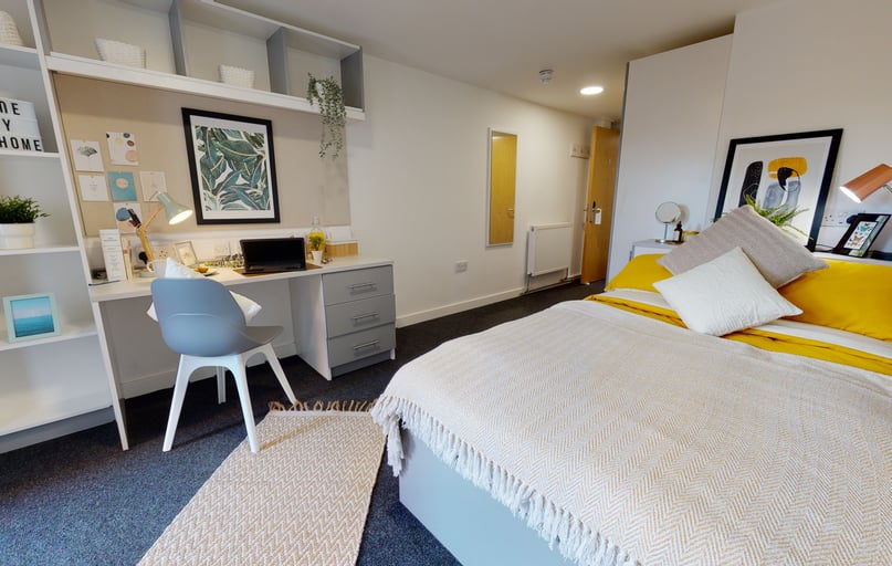 Gold En Suite, iQ Century Square, Radford Street, City Centre, Sheffield - Image 1