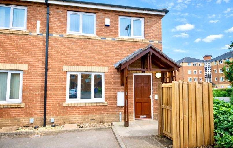 Headford Gardens, Devonshire Green, Sheffield - Image 1