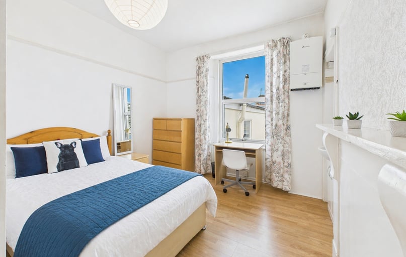 North Road West, North Hill, Plymouth - Image 1