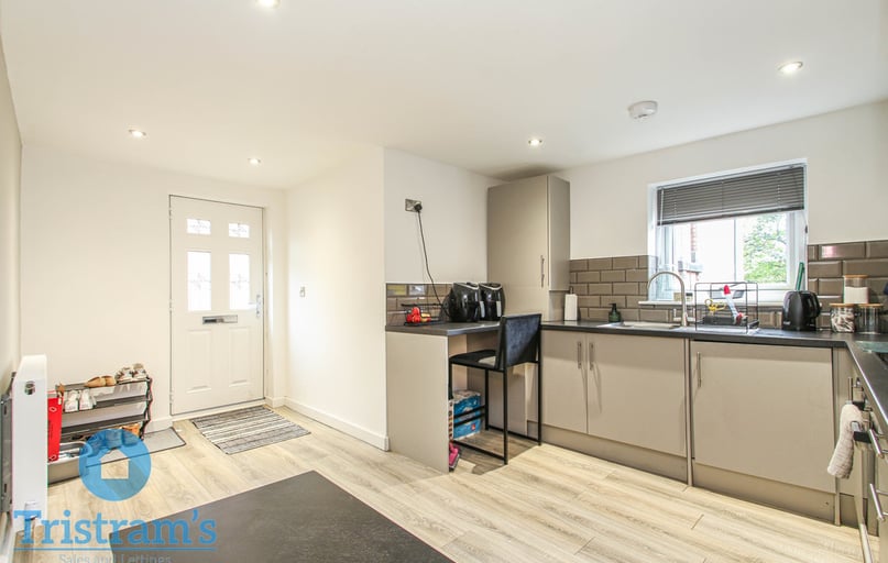 Mansfield Road, Nottingham - Image 1