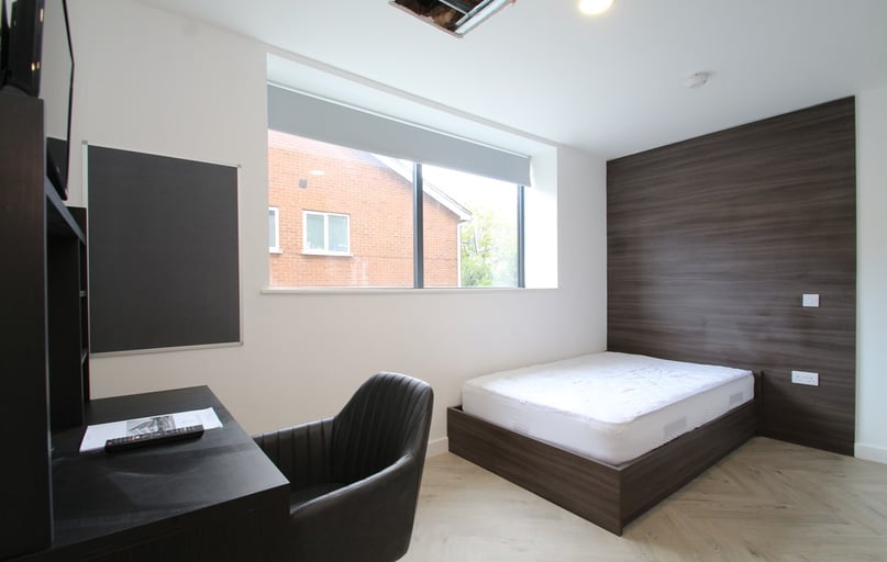 Broadgate, First Floor Ensuite - Image 1