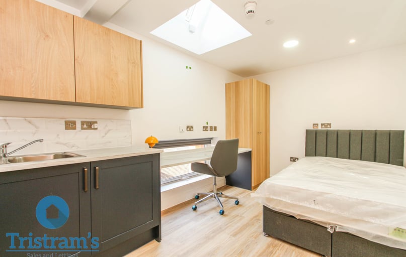 Lenton Boulevard, Nottingham - Image 1