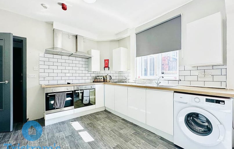 Derby Grove, Radford, Nottingham - Image 1