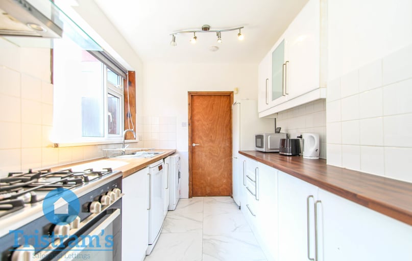 Foxhall Road, Forest Fields, Nottingham - Image 1