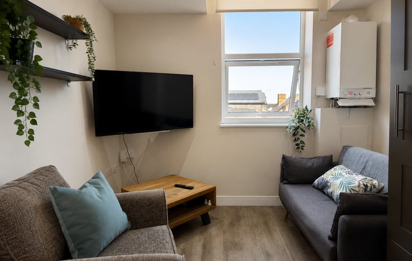 Charnwood Grove, West Bridgford, Nottingham - Image 1