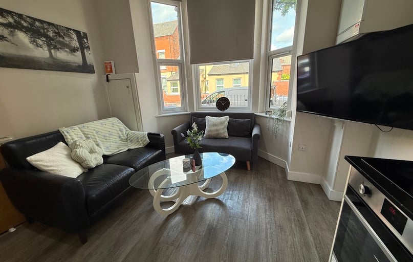 Charnwood Grove, West Bridgford, Nottingham - Image 1