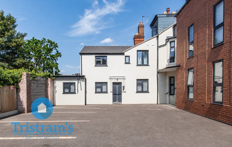 Dagmar Grove, Beeston, Nottingham - Image 1