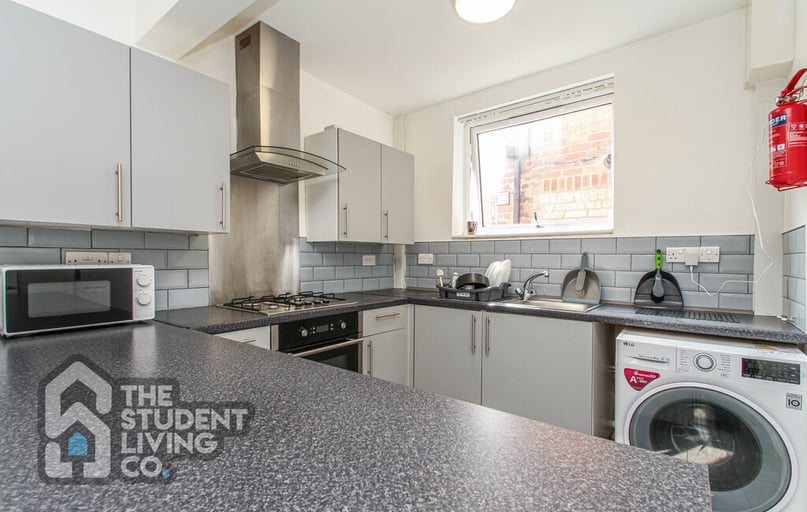 Lower Road, Beeston, Nottingham - Image 1