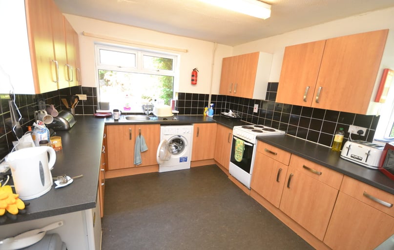 Fleming Gardens, Clifton, Nottingham - Image 1
