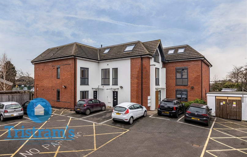 Loughborough Road, West Bridgford, Nottingham - Image 1