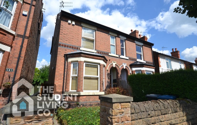 Trent Boulevard, West Bridgford, Nottingham - Image 1