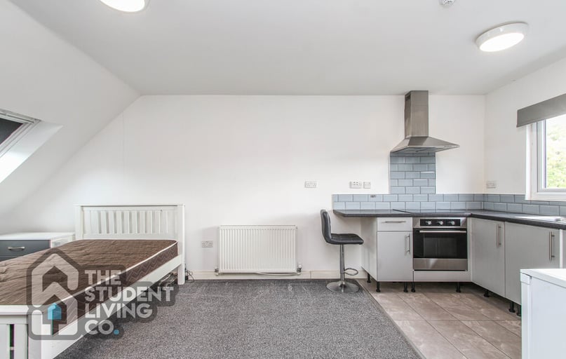Lower Road, Beeston, Nottingham - Image 1