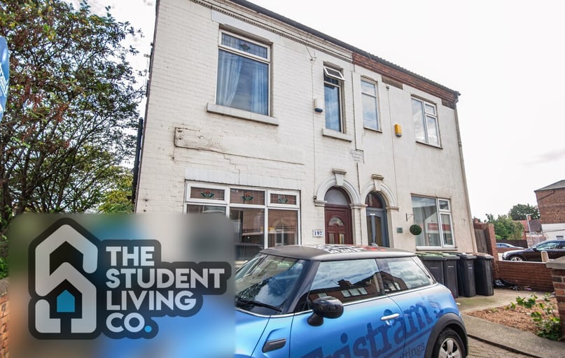 Queens Road, Beeston, Nottingham - Image 1