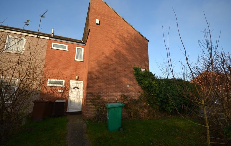 Fleming Gardens, Nottingham - Image 1