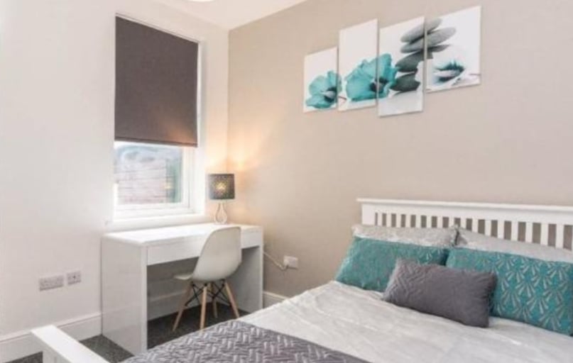 Harlaxton Drive, Nottingham - Image 1