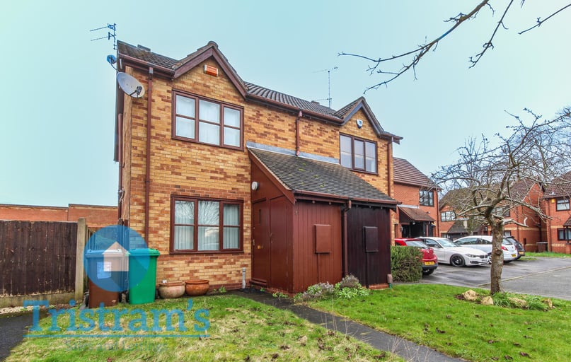 Bedarra Grove, Nottingham - Image 1
