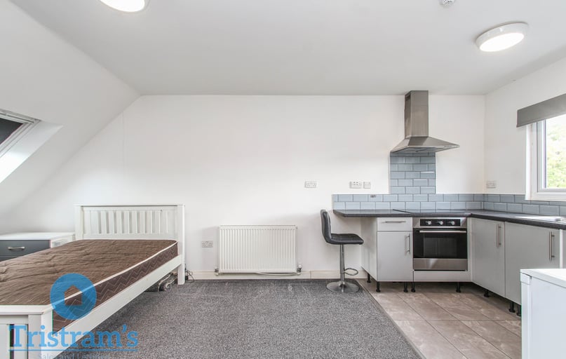 Lower Road, Beeston, Nottingham - Image 1