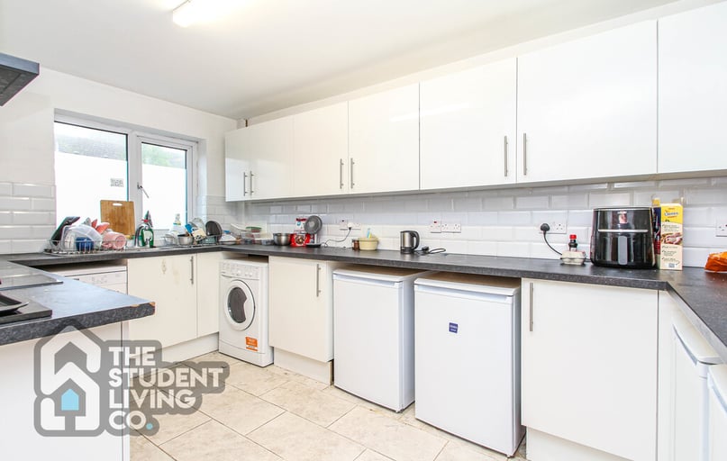 Herald Close, Beeston, Nottingham - Image 1