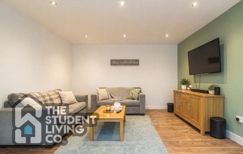 Pelham Crescent, Beeston, Nottingham - Image 1