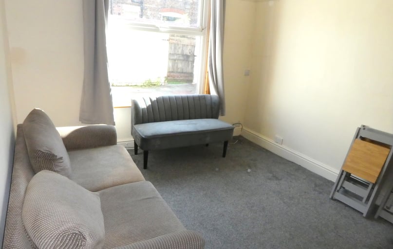 Brockley Avenue, Rusholme, Manchester - Image 1