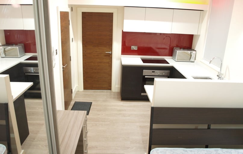 Park Crescent, Manchester - Image 1