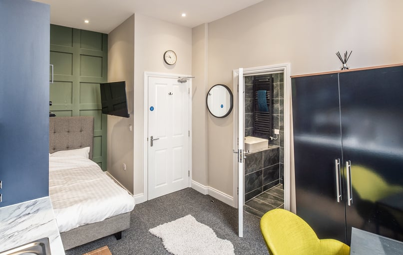 Derby Road, Arboretum, Nottingham - Image 1