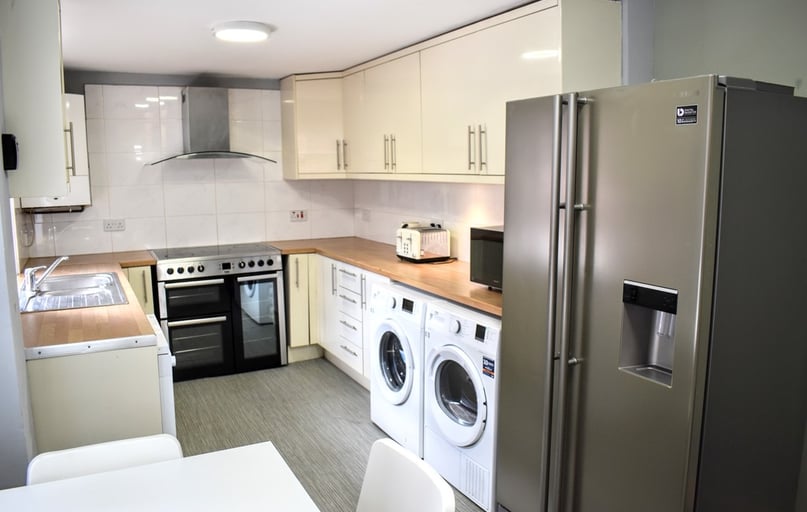 Moseley Road, Fallowfield, Manchester - Image 1