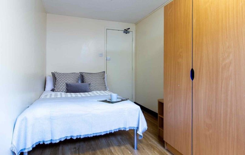 Silver Plus Room, Ben Russell Court, 35 Grasmere Street, Bede Island, Leicester - Image 1