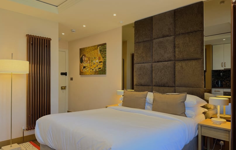 Studio 1, Melbury Rooms & Studios, 4 Queens Crescent, City Centre, Exeter - Image 1