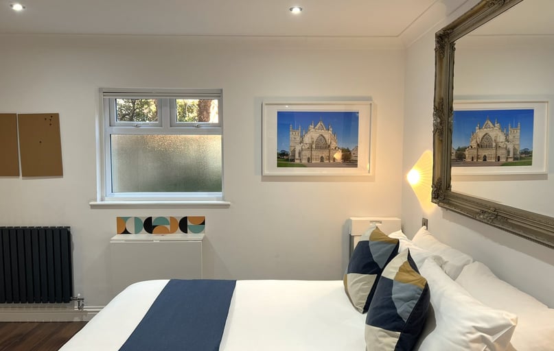 Studio 10, Melbury Rooms & Studios, 4 Queens Crescent, City Centre, Exeter - Image 1