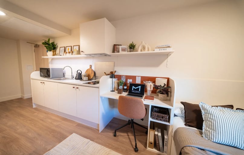Grande Deluxe Studio - Dual Occupancy - PPPW, Valerian, 15 Foss Island, City Centre, York - Image 1