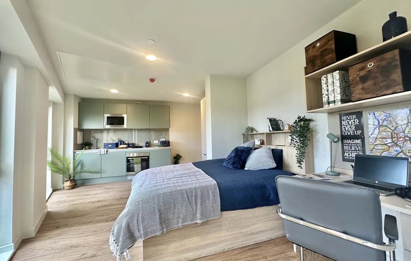 Platinum Studio, Redgate, Traffic Street, Castle Boulevard, Nottingham - Image 1