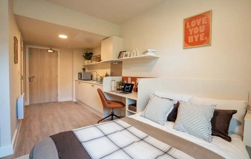Classic Studio, Valerian, 15 Foss Island, City Centre, York - Image 1
